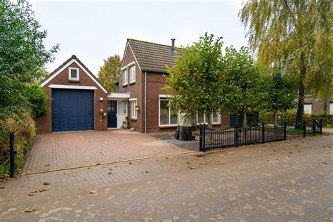 Homes for sale Almkerk .